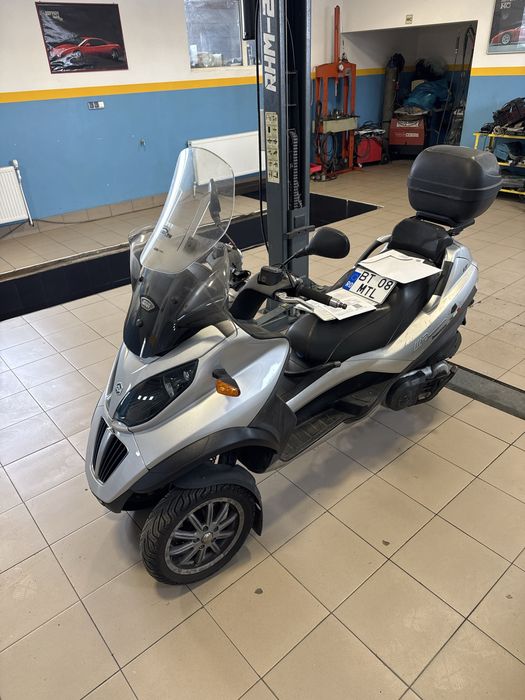 Piaggio mp3 Touring LT 400cc Triciclu categoria B an 2009