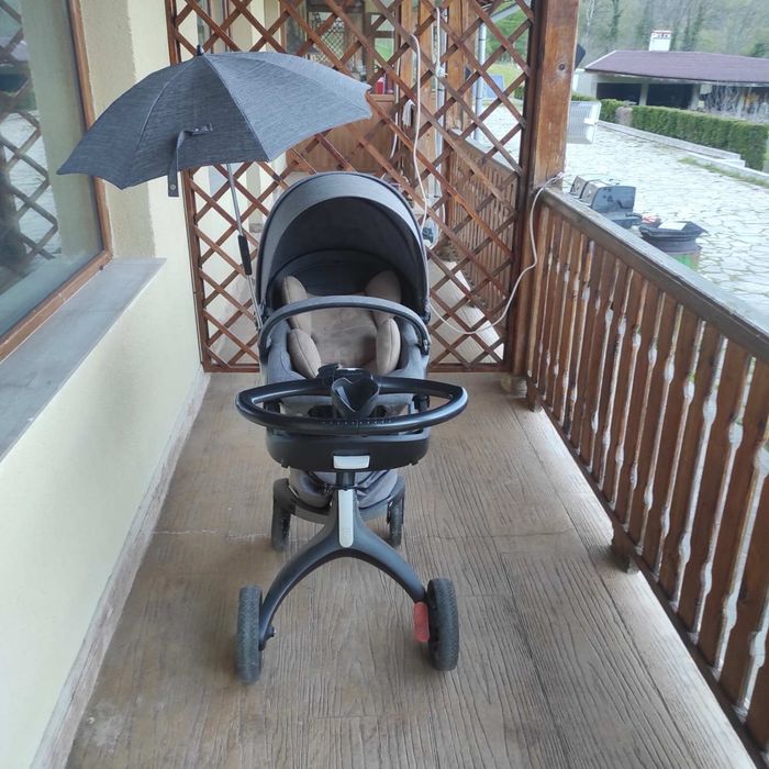 Бебешка количка Stokke