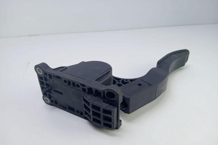 Pedala acceleratie   A9063000404 Mercedes-Benz Sprinter a 2-a generat