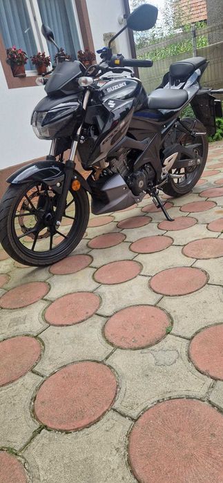 Motocicleta Suzuki GSX-S 125 / 2025