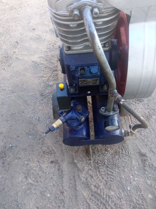 Продам воздушный компрессор СО-7б.