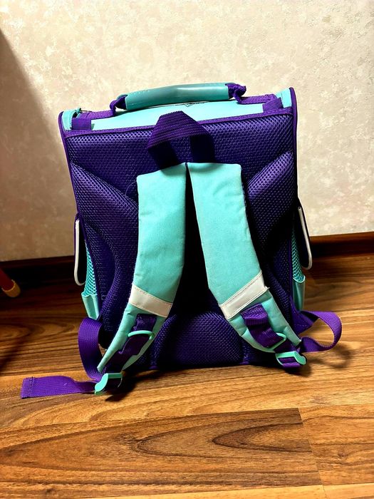 Школьный рюкзак для девочки. 5000 тенге