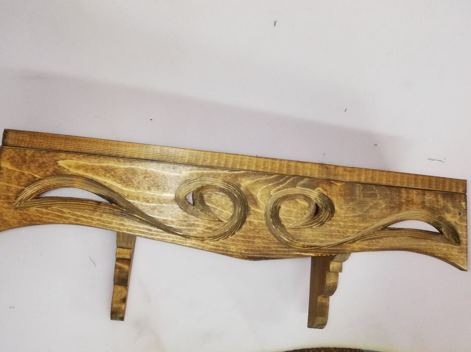 Етажерки битови.