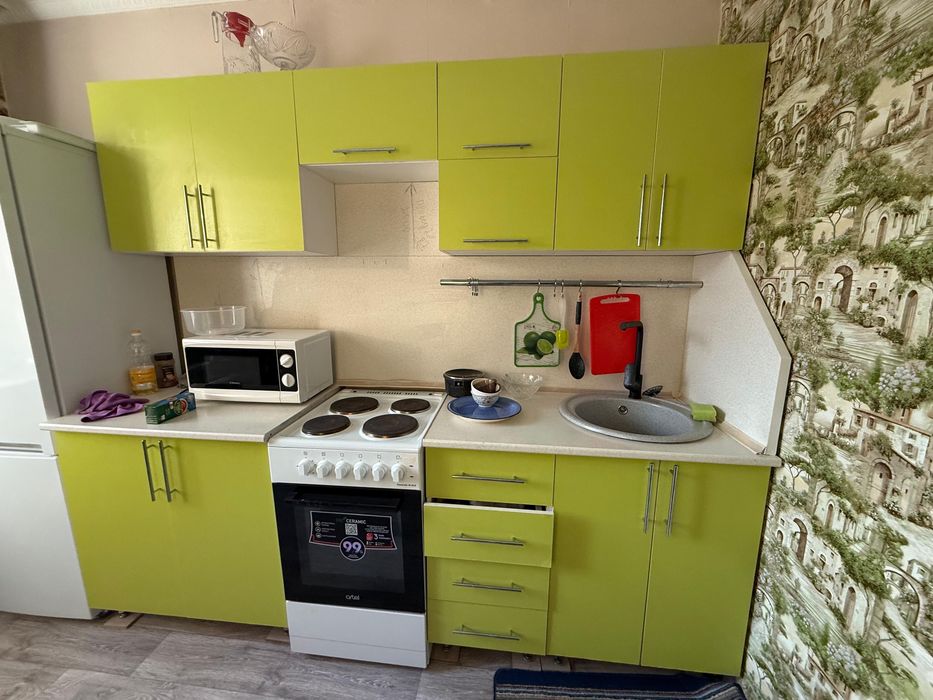 Продам кухонный шкаф