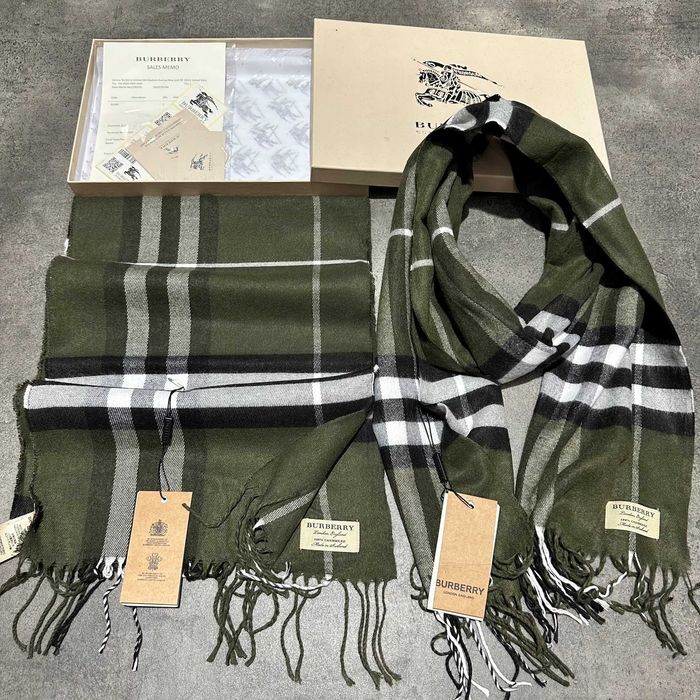 Луксозен подаръчен комплект Маркови шалове markovi shalove lux podarak