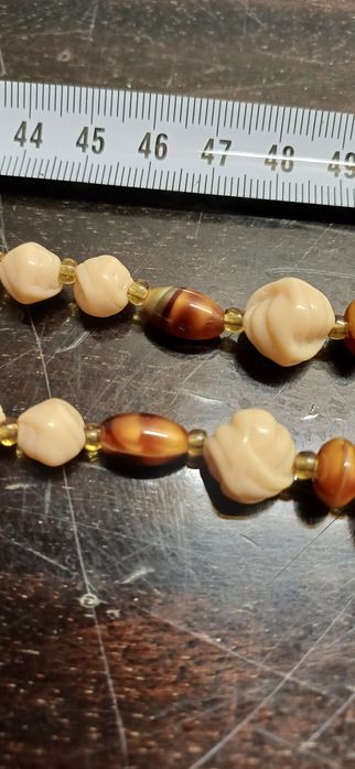 Стара огърлица с кехлибар!