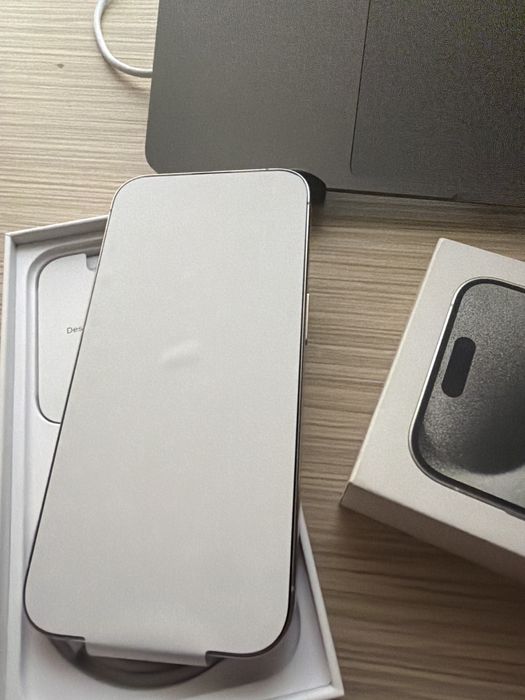 Vand iphone 15 pro nou, neactivat 512gb