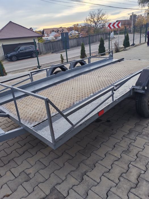 Vand Platforma /Remorca 2000 kg , 4 m x 2 m suprafață utila