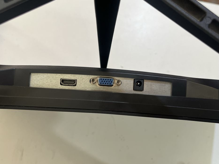 Madeli xtech rangi qora