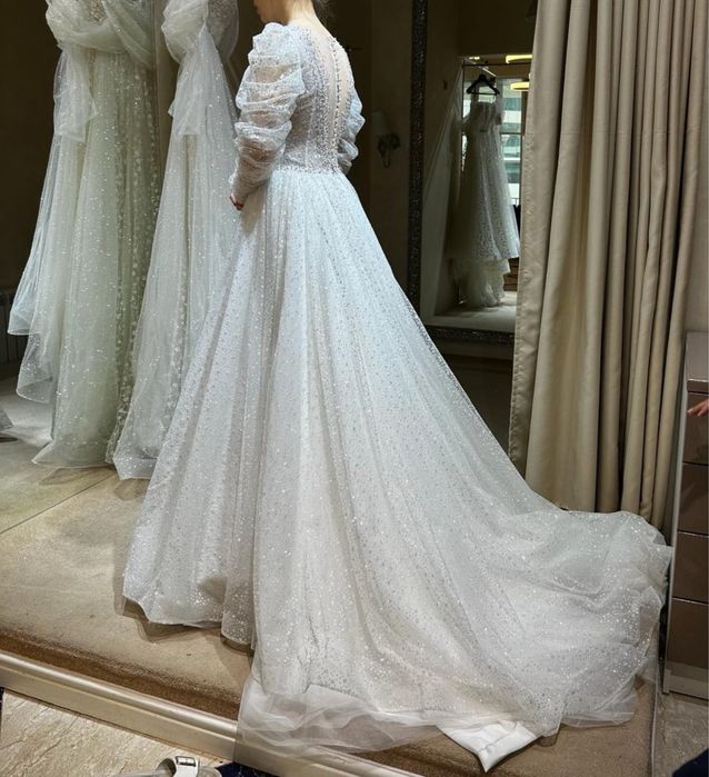 Свадебное платье продам