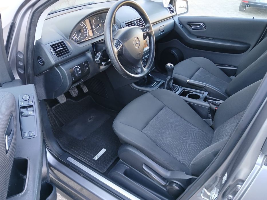 Mercedes A-Class - An 2010 - 1.5 Benzina 96Cp - Clima