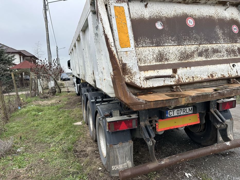 Semiremorca basculabila Schmitz Gotha