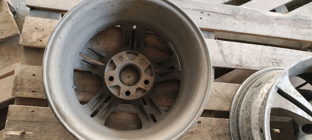 Продам диск R15, разболтовка 5*114.3