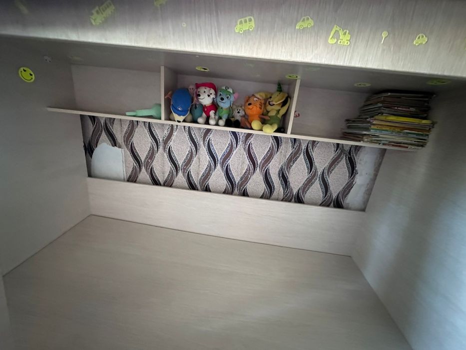 Продам 2х ярусную кровать
