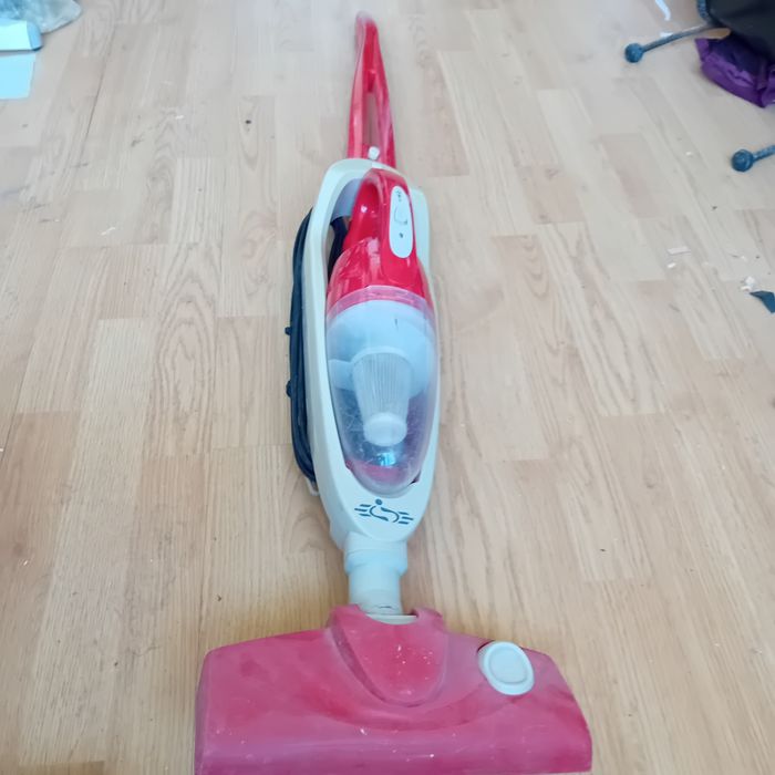 Прахосмукачка малка