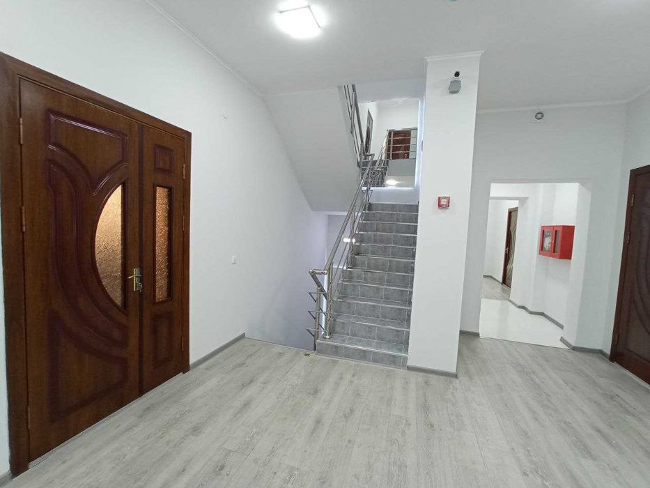 Продам Отдельно стоящее здание 1640м2 . Есть рассрочка