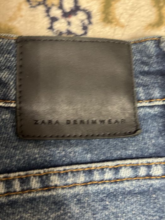 Джинсы zara.