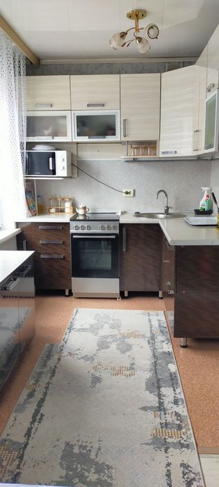 Продам кухонный гарнитур.