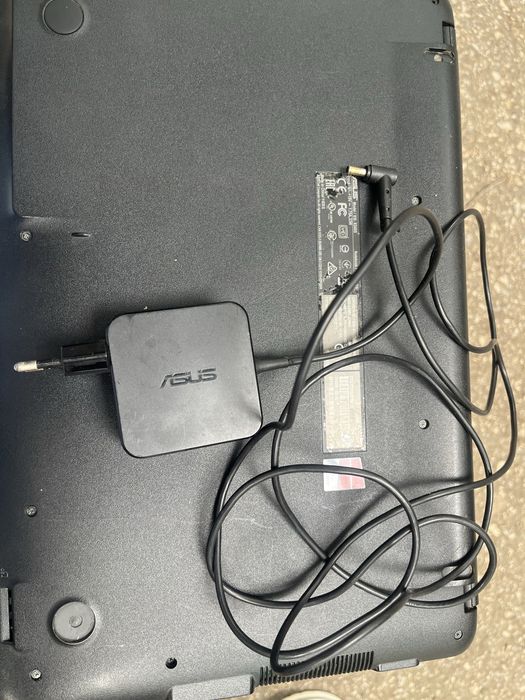 Ноутбук  ASUS продам
