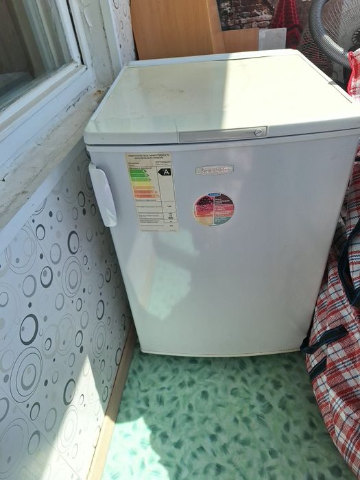 Продам холодильник