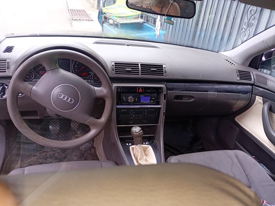 AUDI A4 0 — imagine 4