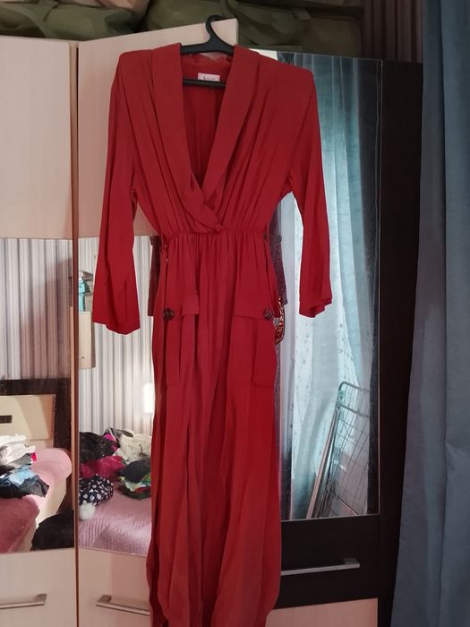 Женская одежда и обувь