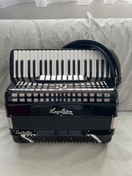 Acordeon italian 120 basi (Guerrini)