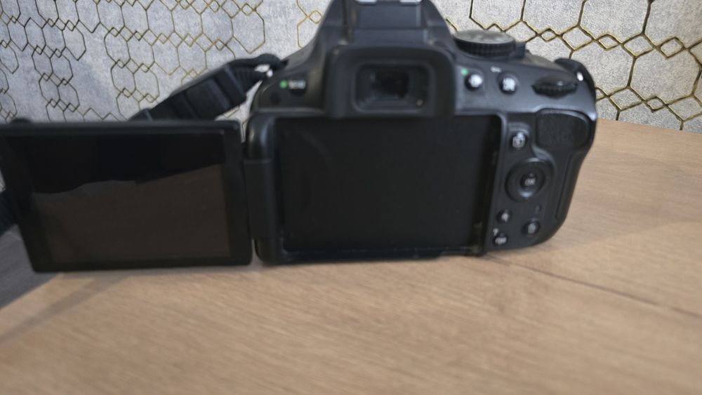 Фотокамера Nixon D5100