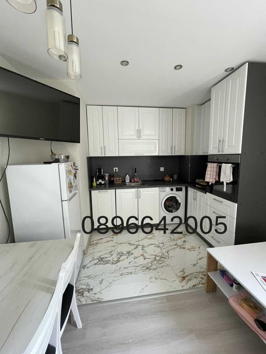 Дава се под наем Тристаен апартамент в Пловдив, Тракия - 70 кв.м за 510 € - Снимка #3