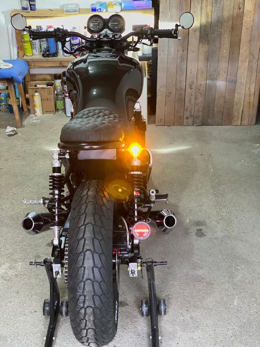 Honda CB750 Seven Fifty custom cafe racer