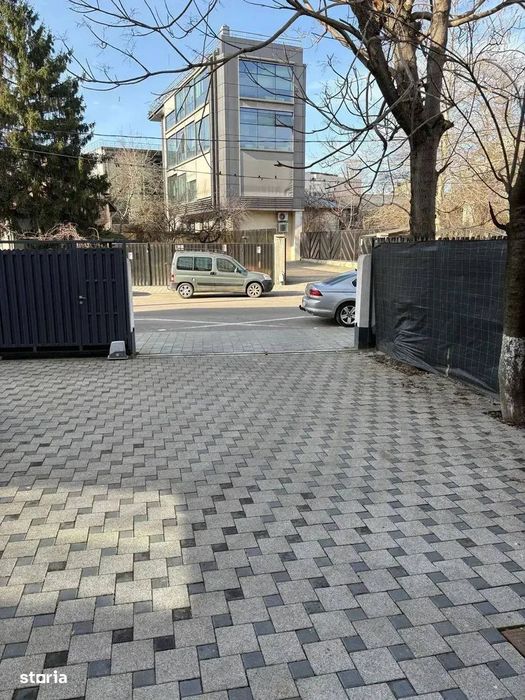 Super Oferta Casa6 camere De Inchiriat Mosilor Curte Parcare Renovata