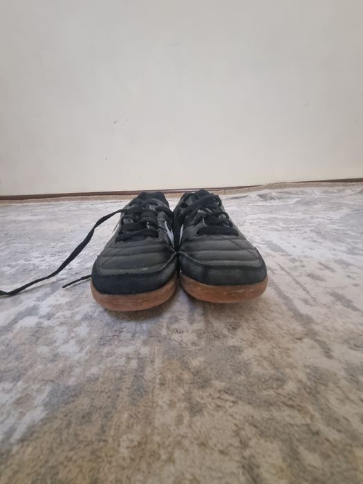 Футзалка NIKE TIEMPO чёрный размер 38