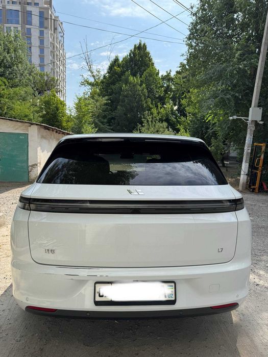 Срочно продаём Lixiang L7 pro