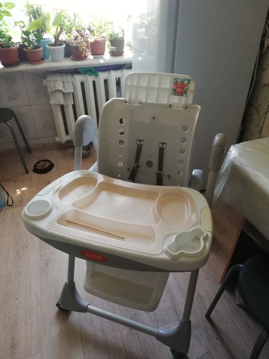Стульчик для кормления