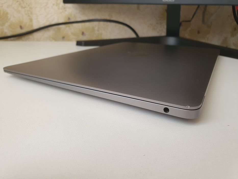 Macbook air 2020 m1 8/256