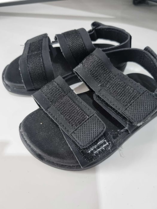 Детски сандали Зара