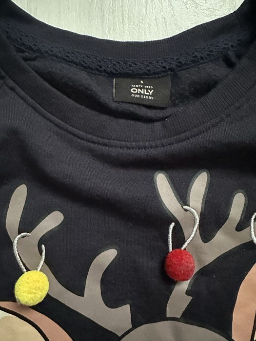 Коледни блузи