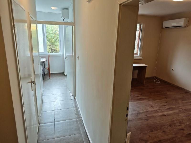 Дава се под наем Едностаен апартамент в София, Люлин 5 - 50 кв.м за 381.99 € - Снимка #3