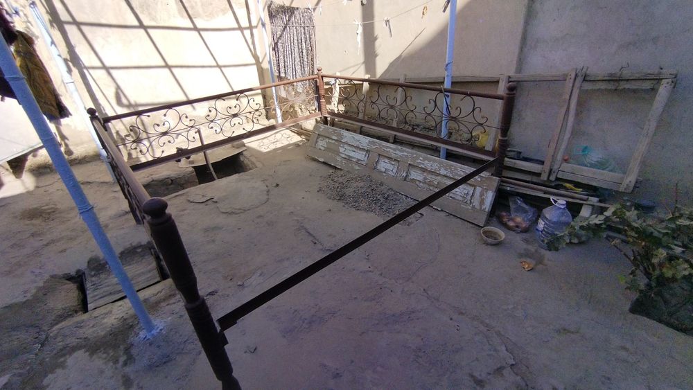 Temir tapchan sotiladi.