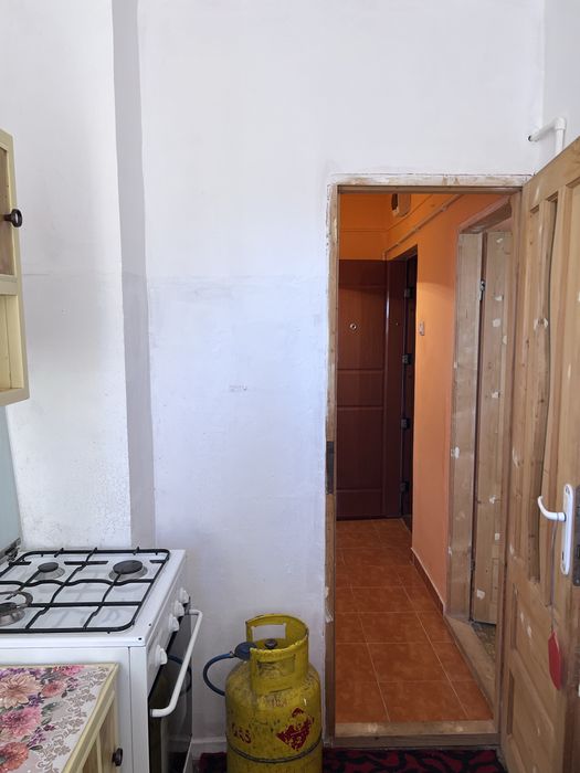 Apartament 3 camere-  Bailesti