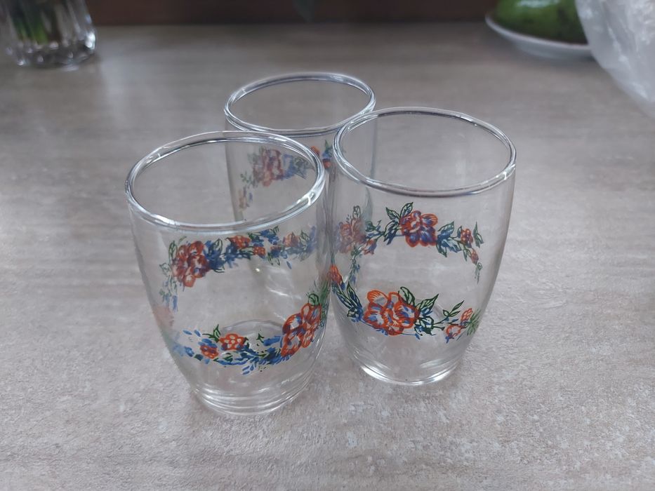 Домашна посуда-чинии и чаши, за допълване на сервизи