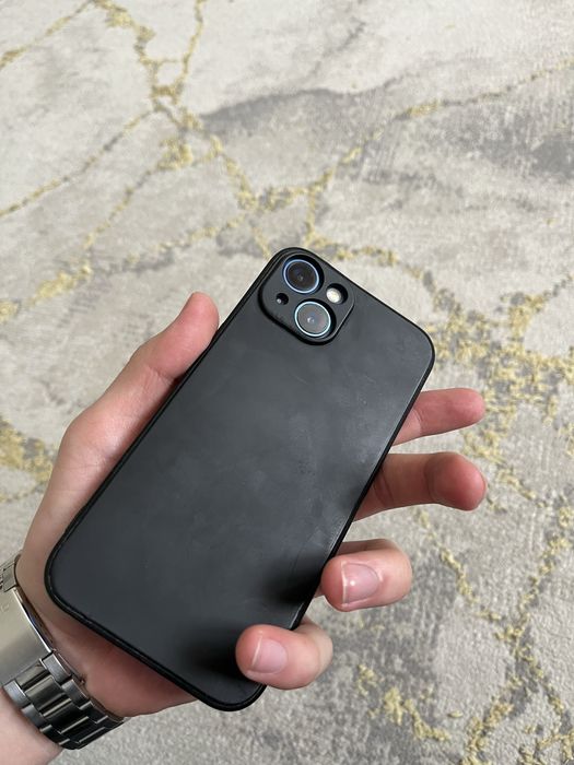 Айфон 13 в хорошем состояни