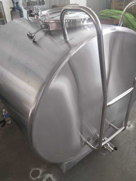 Охладитель молока 2 тонны 2000 литров