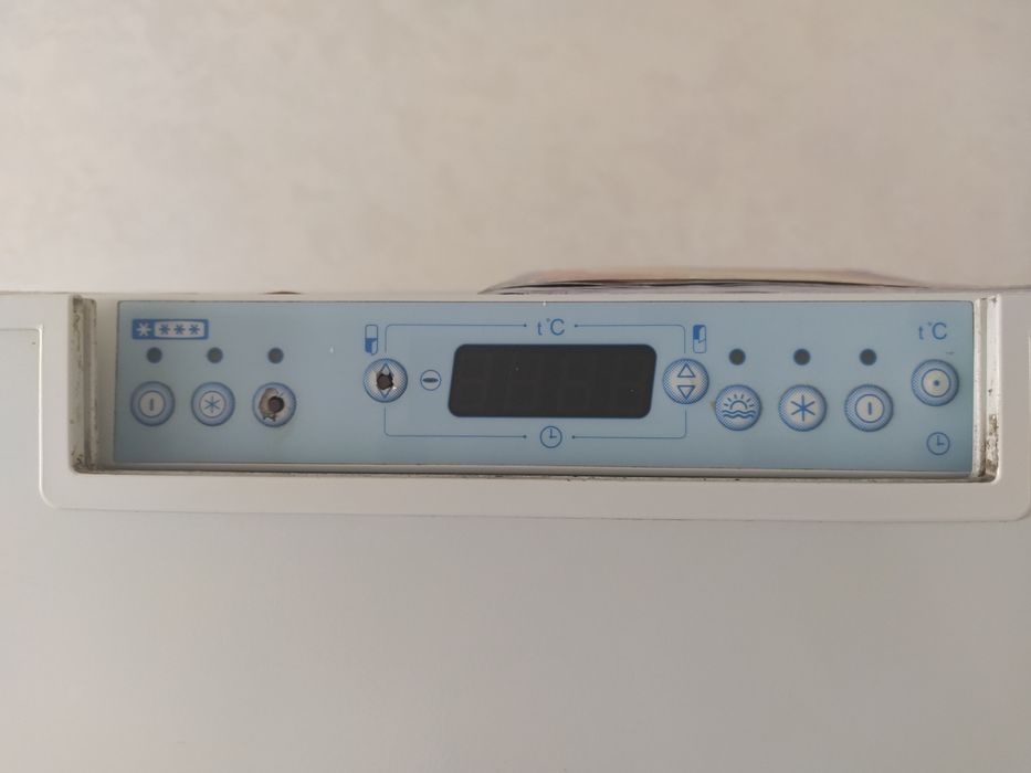 Продам холодильник Атлант