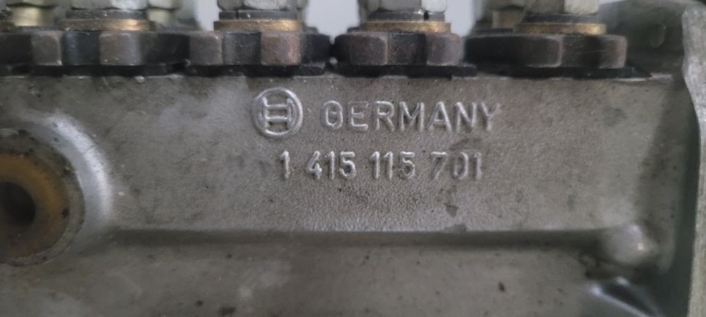 ГОРИВО  НАГНЕТАТЕЛНА ПОМПА за Мерцедес Помпата е нова има номера ,