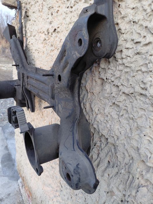 Передней балка..