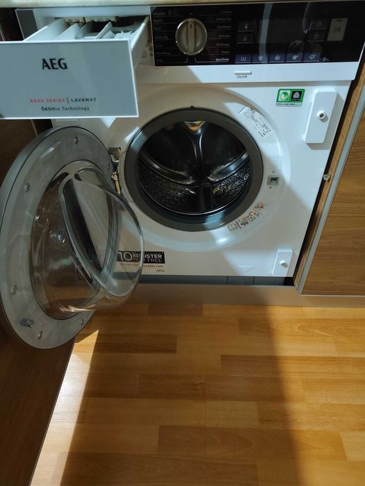 Пералня за вграждане AEG L8FBE48SI
