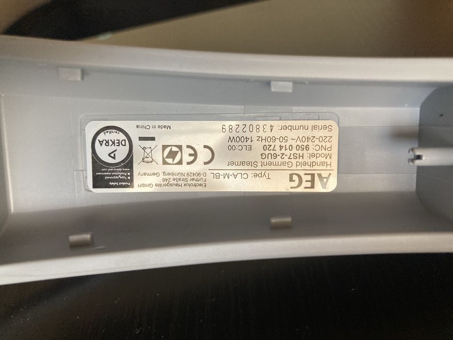 Продавам уред за гладене с пара AEG DELICATE 7000