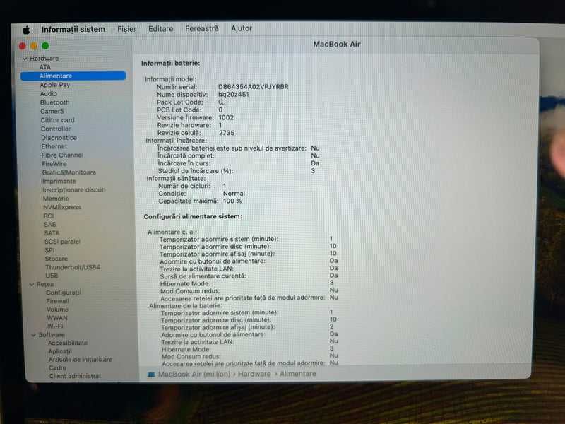 MacBook Air M1 2020 8GB RAM 256GB – Baterie 100%, 1 Ciclu, Garanție Extinsă 3 Ani