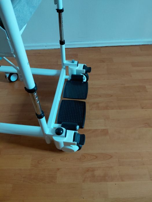 Dispozitiv multifunctional de ridicare si transfer pacienti